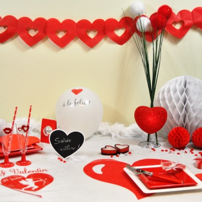 saint valentin romantique rouge et blanc