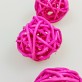 Mini boules en rotin (x12) fuchsia 