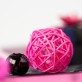 Boules en rotin fuchsia (x10)