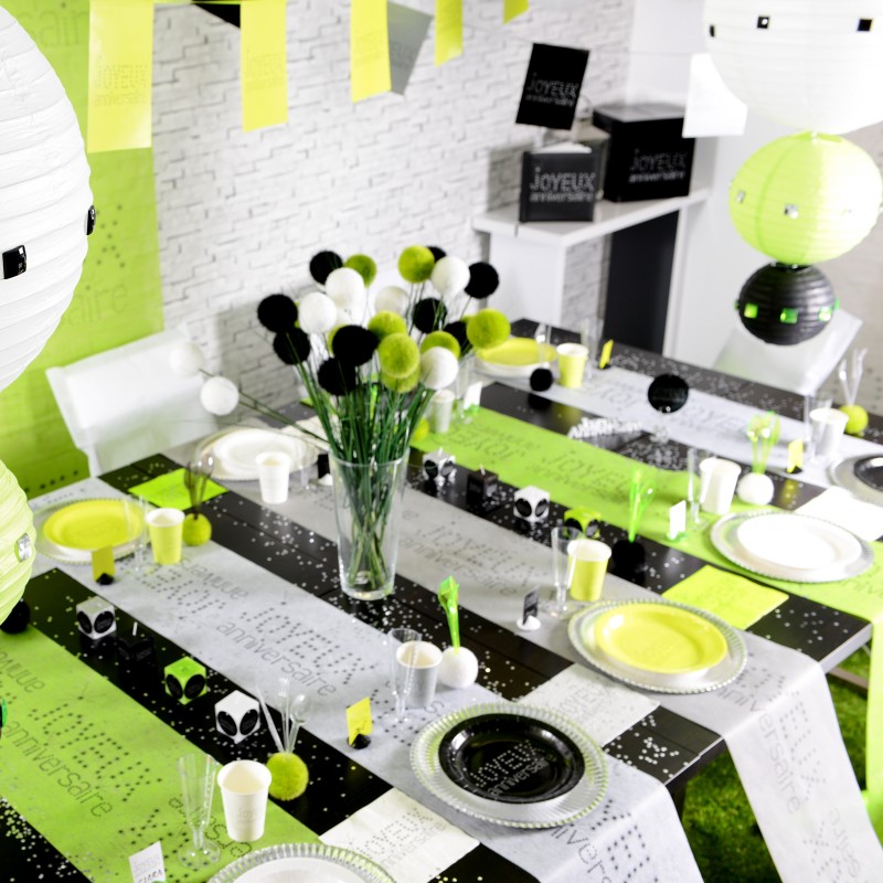 Chemin De Table Joyeux Anniversaire Blanc Noir Maplusbelledeco Com