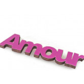 Mots « AMOUR » sur sticker prune