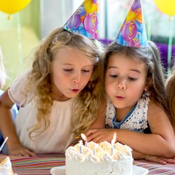 Décoration Fête Anniversaire, déco table et salle d'anniversaire